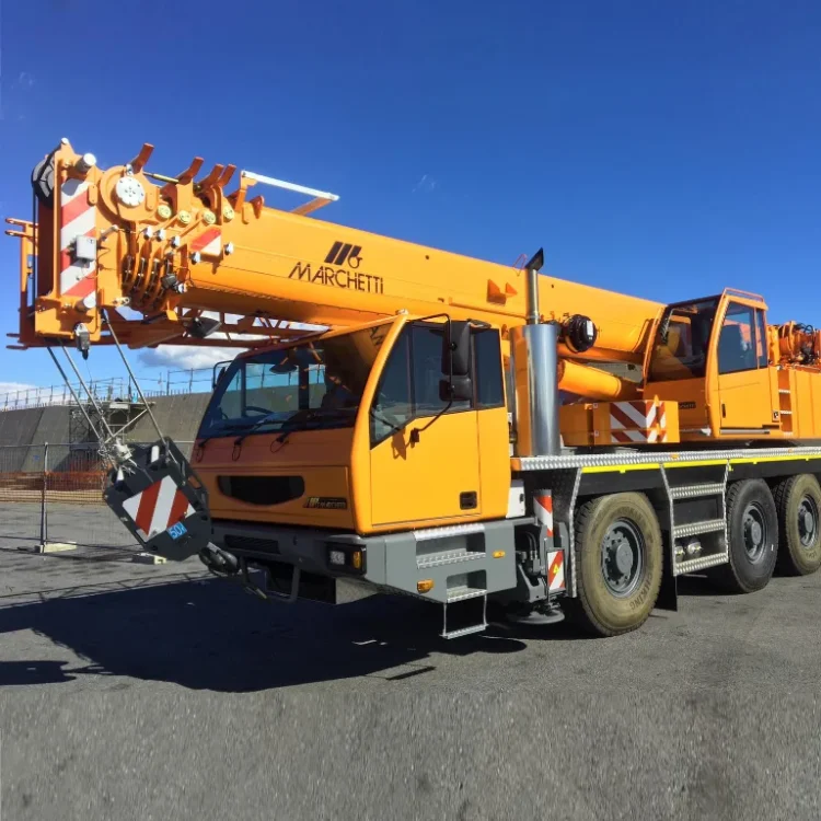 Grue Mobile 60 tonnes à louer avec conducteur : Marchetti MG 60.3/2 – Image 2