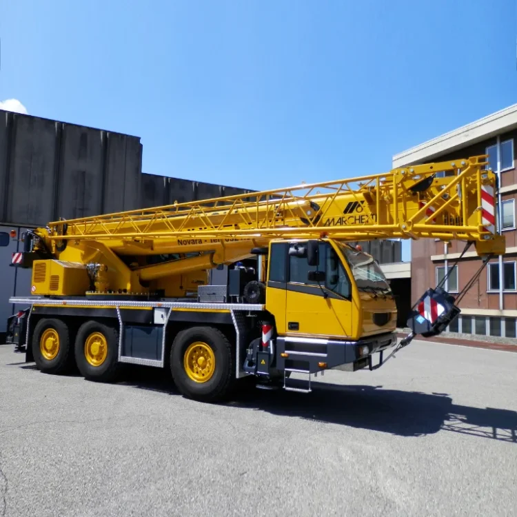 Grue Mobile 60 tonnes à louer avec conducteur : Marchetti MG 60.3/2 – Image 3