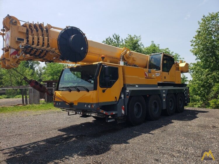 Grue Mobile 70 tonnes à louer avec conducteur : TLiebherr LTM-1070 – Image 2