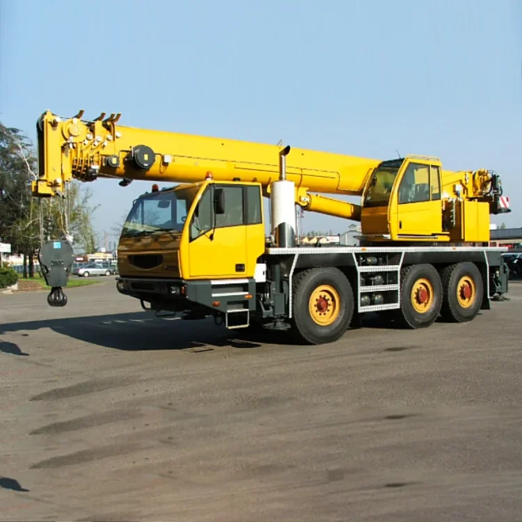 Grue Mobile 60 tonnes à louer avec conducteur : Marchetti MG 60.3/2 – Image 4